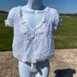 Twenty One BLouse; Boho; Size Small; NWT; bright white with embroidery